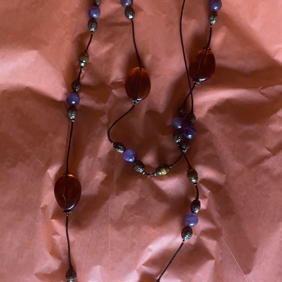 Amber amethyst with black and gold detailed beads - Picture 4 of 7